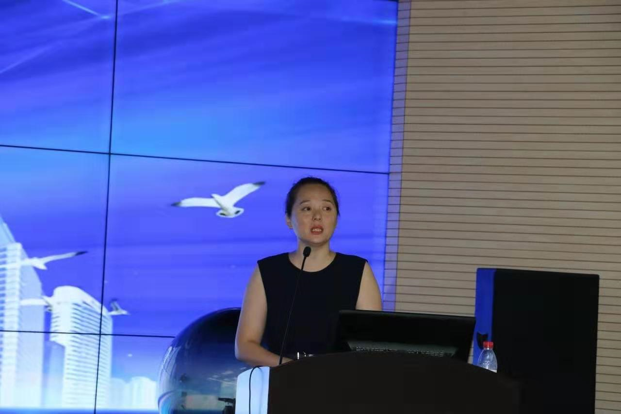 玫瑰集团董事长李尚丽,玫瑰集团总经理张婉桥,玫瑰物业